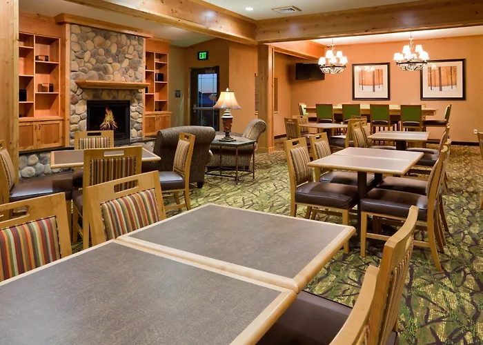 Hawthorn Extended Stay By Wyndham Minot